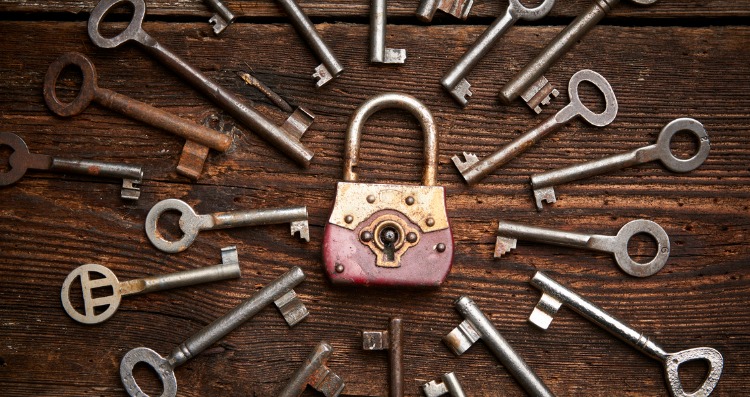 rusty vintage lock and key 
